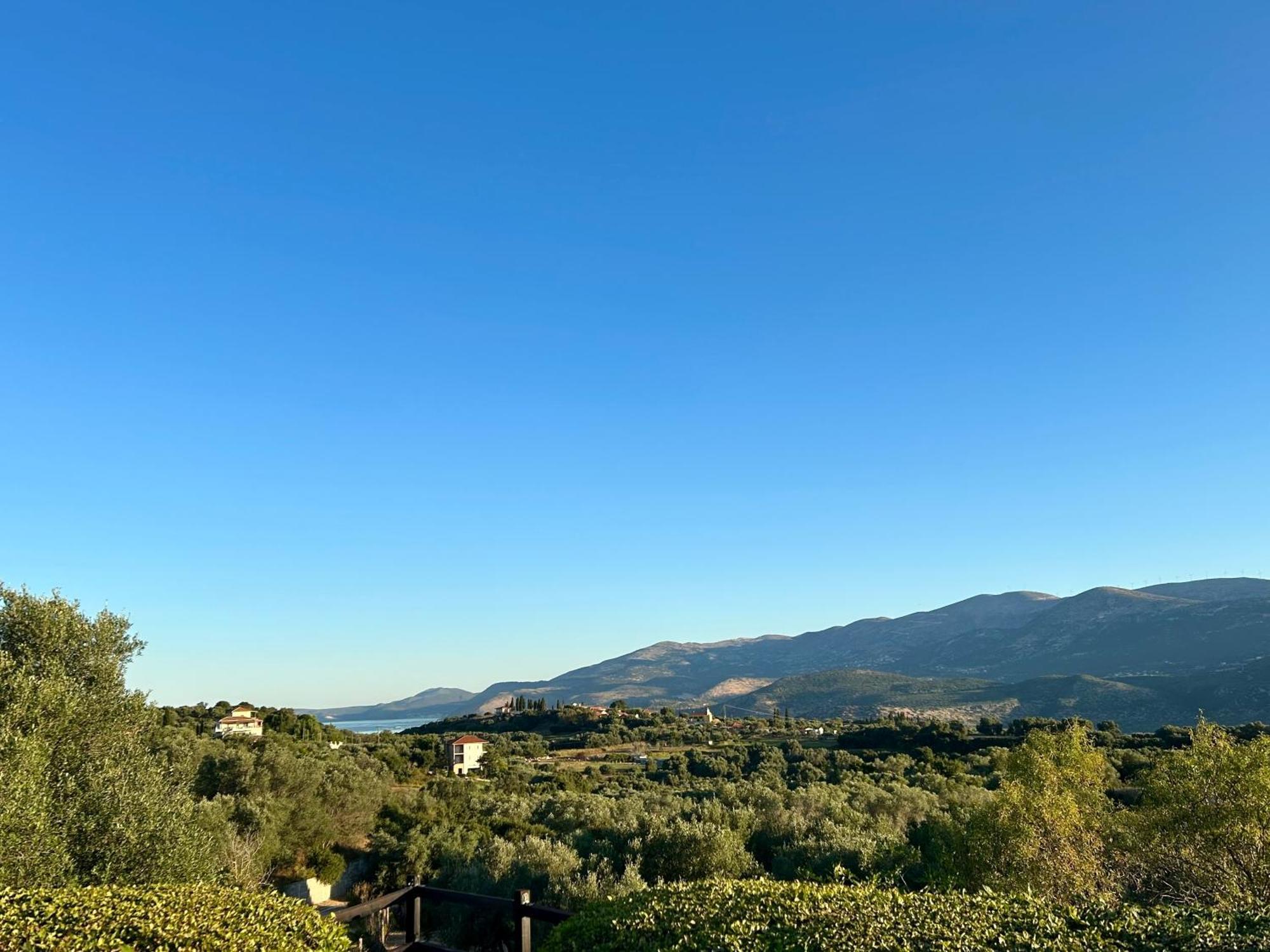Traditional Villa Mandola Livathos  Exterior foto